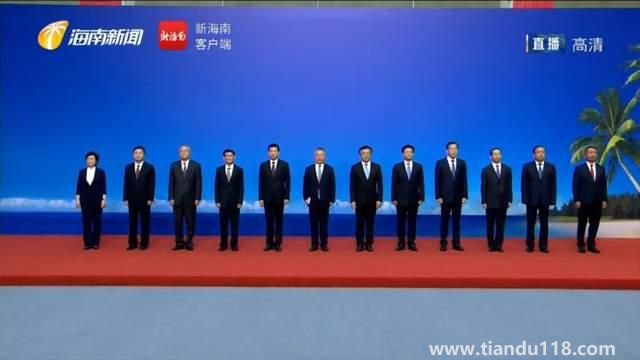 医学博士出身的他当选海南省委书记 医生出身 曾在上海、教育部工作(图1)