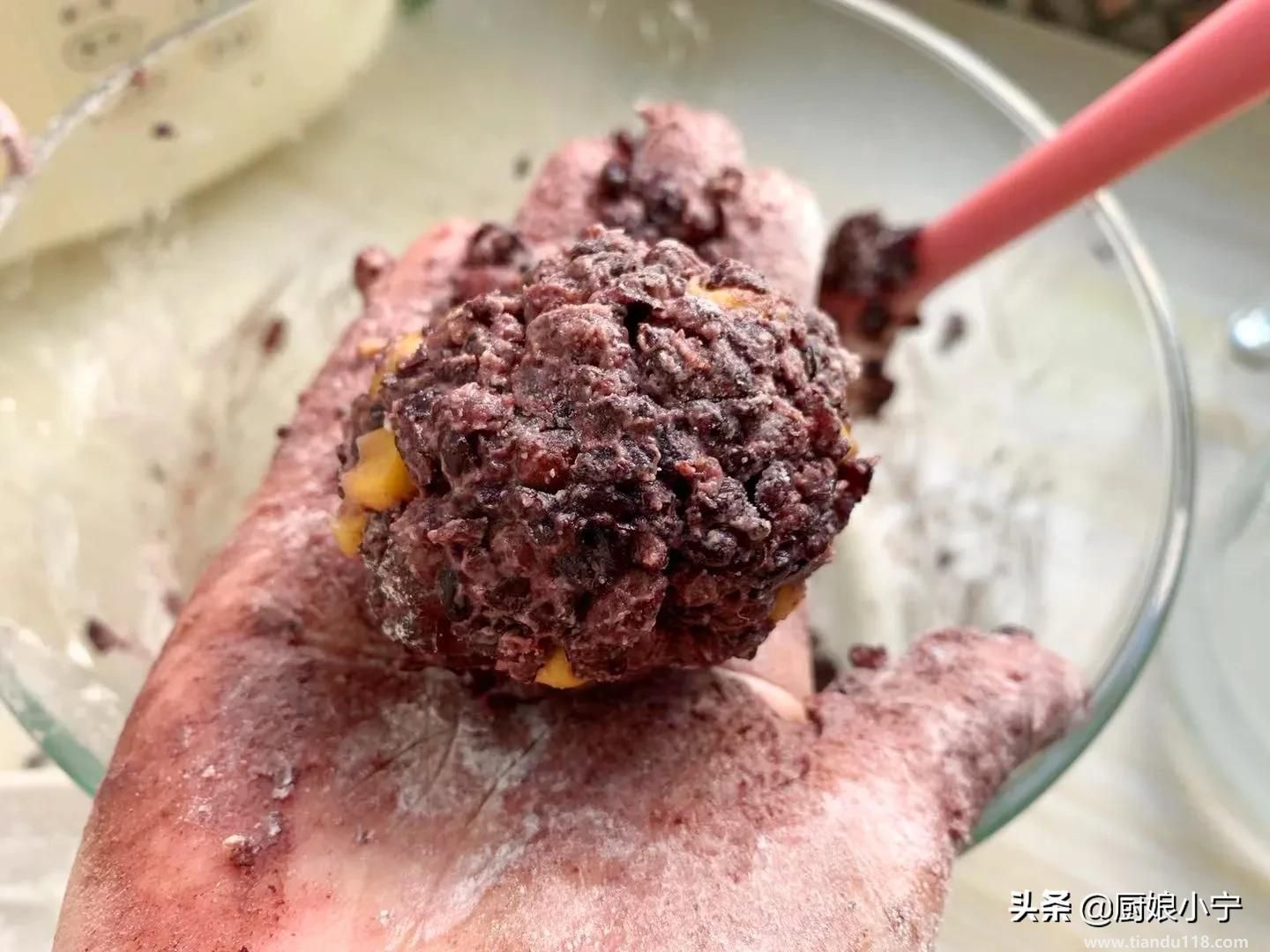 粘豆包的做法(粘豆包怎么做)(图7) 粘豆包的做法(粘豆包怎么做)(图7)