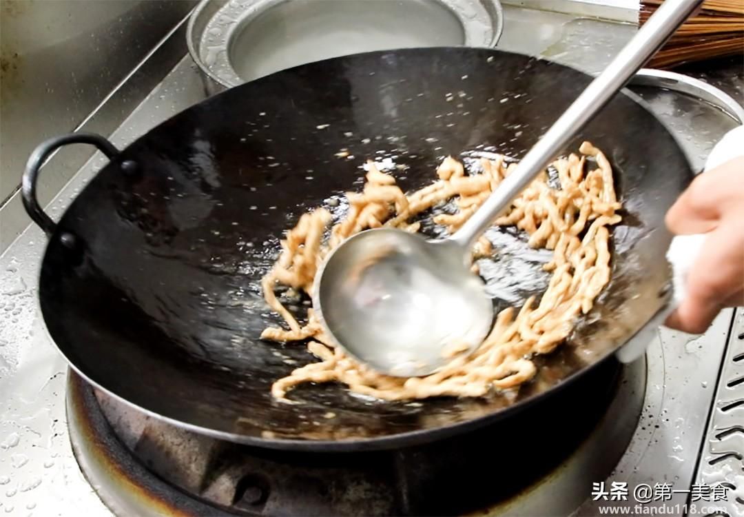 京酱肉丝的做法(京酱肉丝怎么做)(图7) 京酱肉丝的做法(京酱肉丝怎么做)(图7)