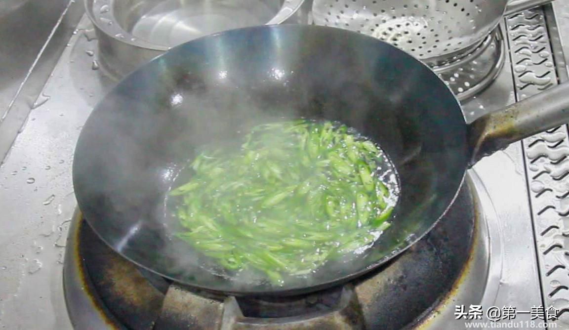 青椒炒鸡蛋的做法(青椒炒鸡蛋怎么做)(图4) 青椒炒鸡蛋的做法(青椒炒鸡蛋怎么做)(图4)