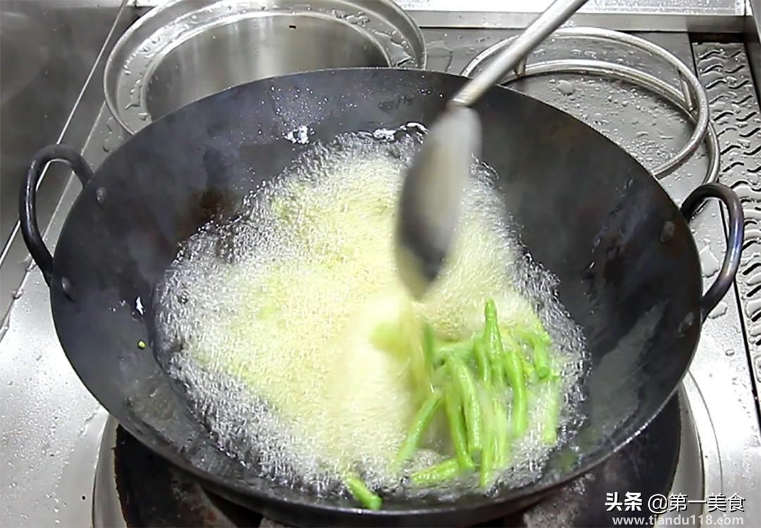 干煸四季豆的做法(干煸四季豆怎么做)(图5) 干煸四季豆的做法(干煸四季豆怎么做)(图5)