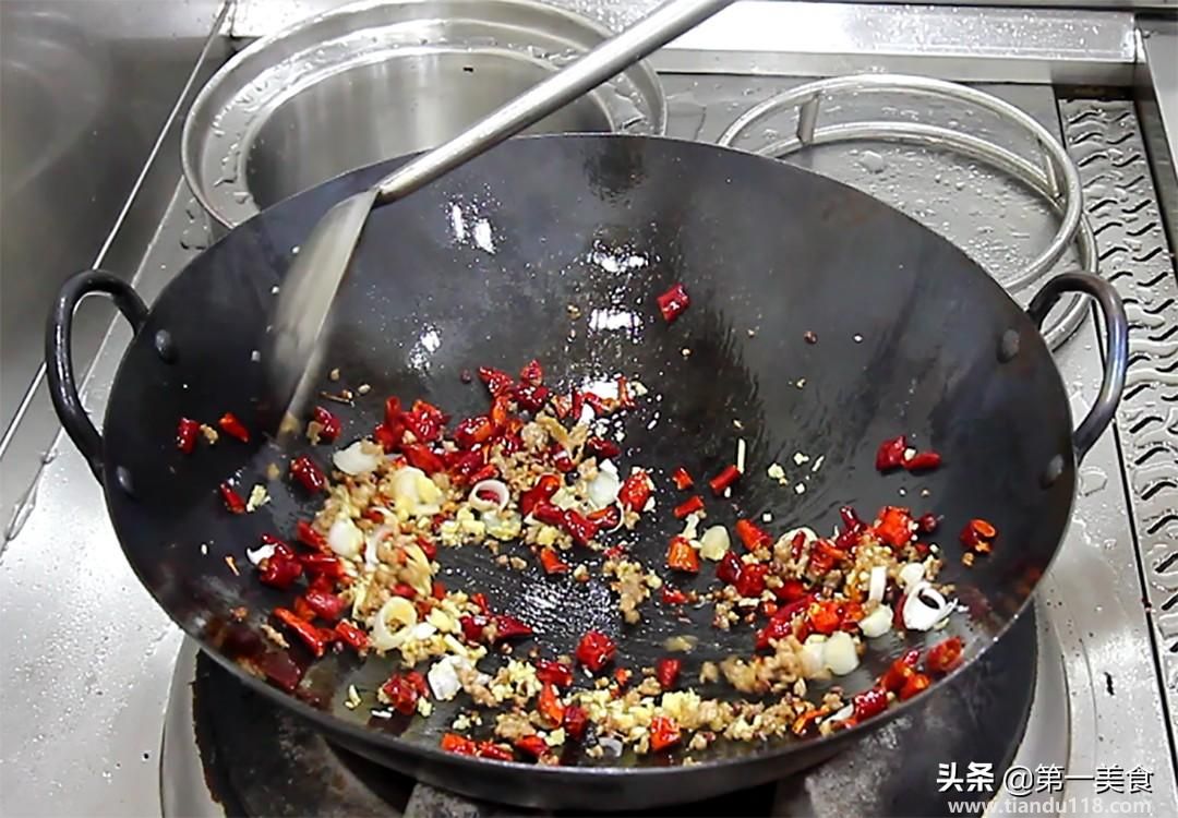 干煸四季豆的做法(干煸四季豆怎么做)(图6) 干煸四季豆的做法(干煸四季豆怎么做)(图6)
