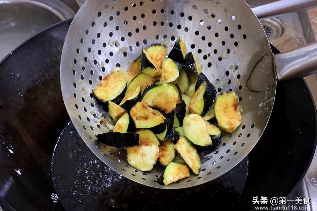 红烧茄子的做法（红烧茄子怎么做）(图6)