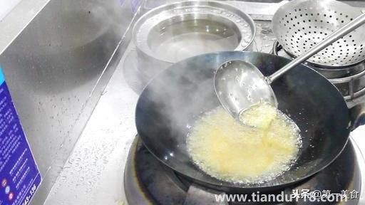 蒜蓉虾的做法(蒜蓉虾怎么做)(图6) 蒜蓉虾的做法(蒜蓉虾怎么做)(图6)