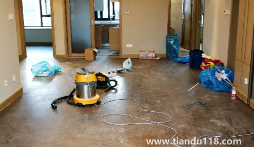 做保洁自己接单在哪个平台(开家政公司需要多少资金)(图3) 做保洁自己接单在哪个平台3