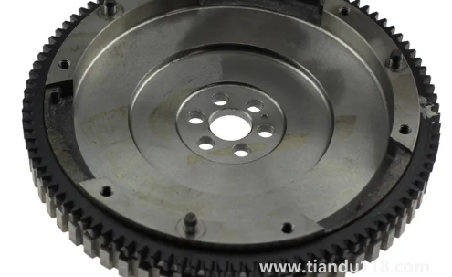 汽车飞轮坏了必须马上换吗(汽车飞轮坏了的表现)(图2) 汽车飞轮坏了必须马上换吗2