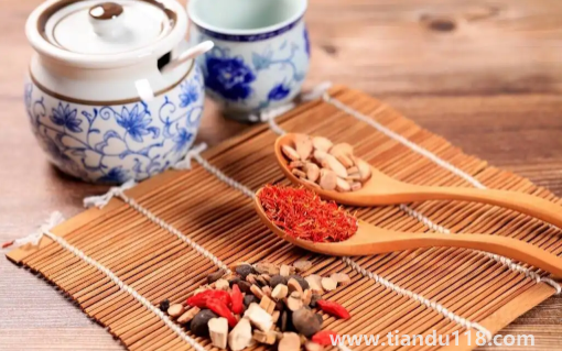 阴虚火旺有什么症状怎么调理（阴虚火旺是什么原因引起的）