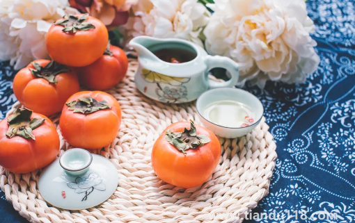 柿子和螃蟹一起吃会中毒吗(柿子和螃蟹间隔多久吃好)(图2) 柿子和螃蟹一起吃会中毒吗2