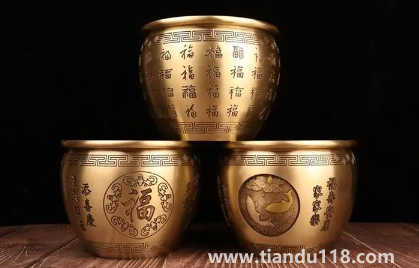 铜缸摆件能不能在屋里面摆放2