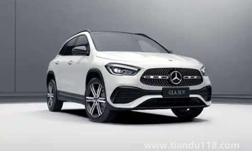 女性开奔驰gla200很乞丐吗（2022款奔驰gla200真实口碑）