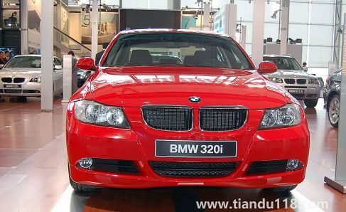 路上的宝马大多是华晨宝马吗(华晨宝马低配多少钱一辆)(图2) 路上的宝马大多是华晨宝马吗2