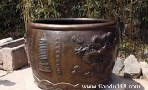 铜的小招财缸怎样摆放2
