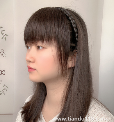 女生带假发片带高点还是低点好3