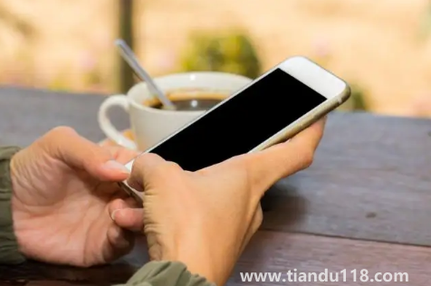 手机辐射和微波炉辐射哪个大(怎么减少手机辐射)(图3) 手机辐射和微波炉辐射哪个大3