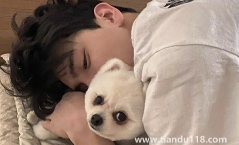 男朋友什么都不懂什么都要教他怎么办（觉得男朋友越来越无知怎么办）