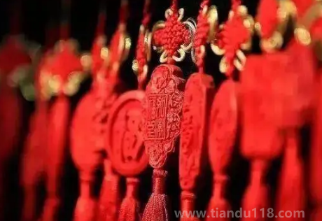 2023大年三十晚上是只吃饺子吗（大年三十吃的是年夜饭吗）